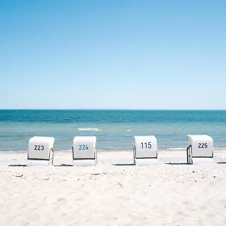 App 561 - Strandlage * سيركسدورف